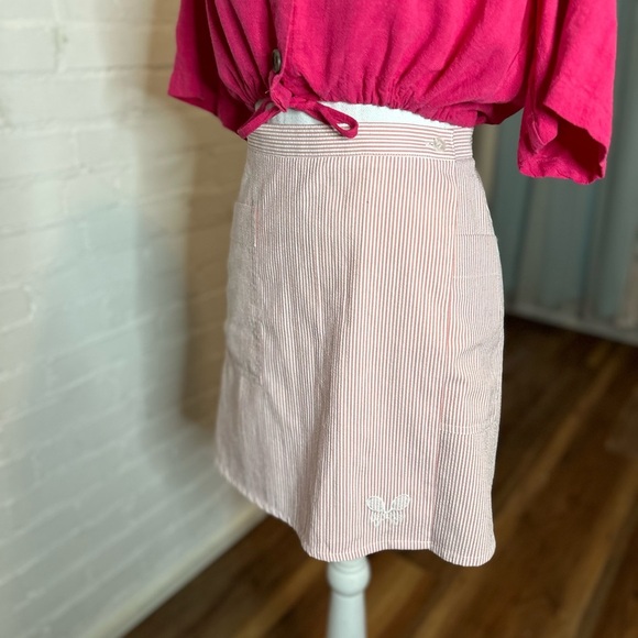 90s Seersucker Liz Tennis Athletic Tennis Skirt with Embroidered Tennis Rackets - Picture 2 of 9